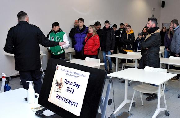 Scuola iniziati gli open day alla Scuola Militare Aeronautica